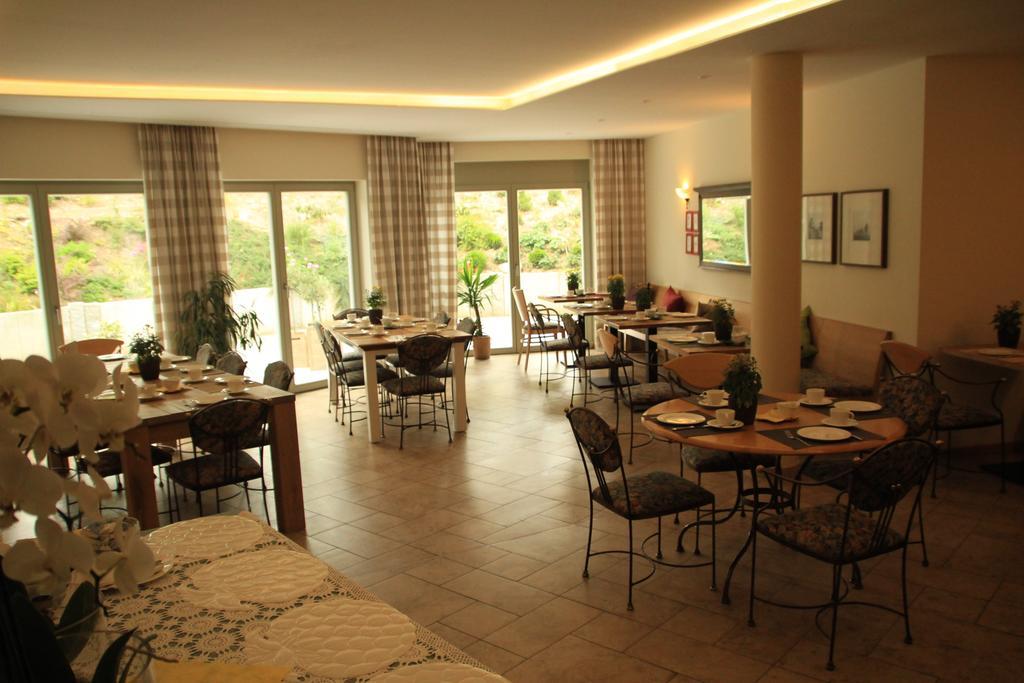 Hotel Lindenstrasse Нойенхаген Экстерьер фото